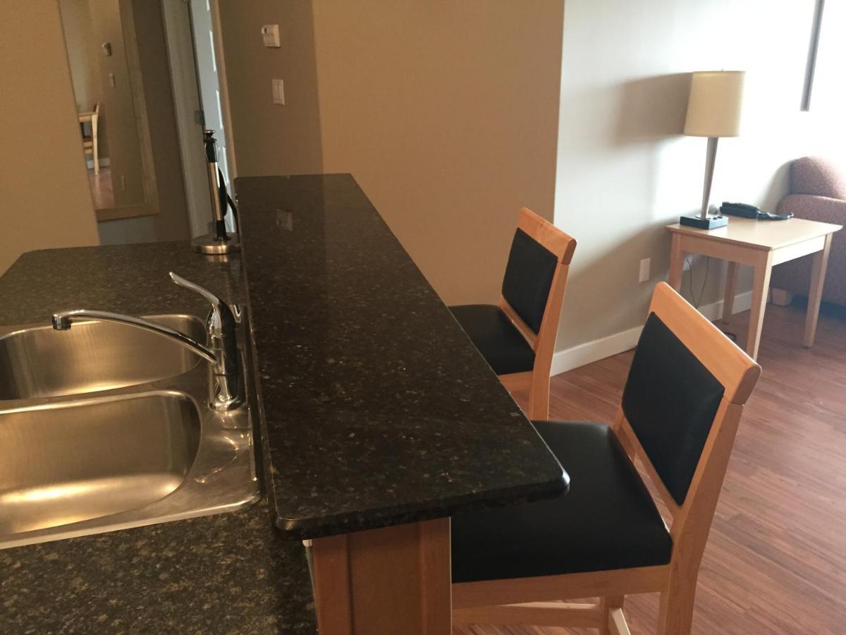 Clearwater Residence Hotel Timberlea Fort Mcmurray Eksteriør bilde